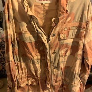 NWT: Light weight military style jacket 🧥